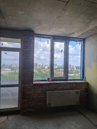 Продаж двокімнатна квартира Нивки Щербаківського 52 Вид у двір - фото 1