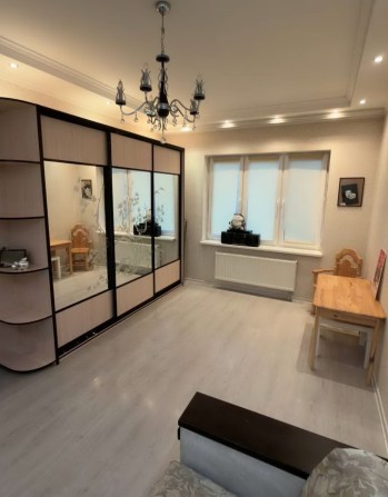 Продаж 1 к квартири, вул Лаврухіна, 12 Деснянський р-н, ремонт,  2011 рік - фото 1