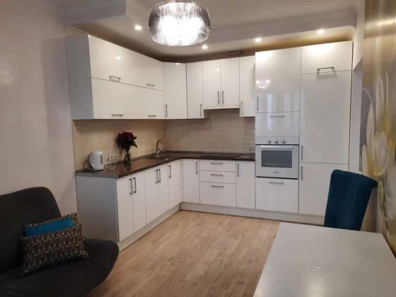 Продаж 1-к квартири вул. Зарічна 1б Киев