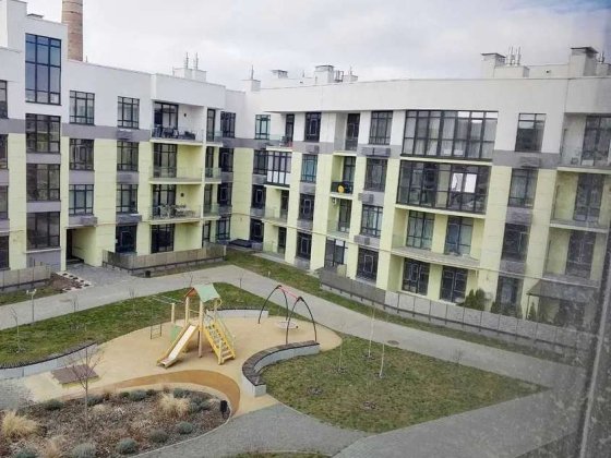 Продаж 2-к квартири вул. Богатирська 32 Київ