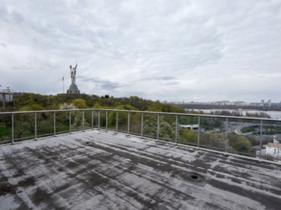 Продаж пентхаусу вул. Мічуріна ( Ломаківська) 61, Печерський район Київ