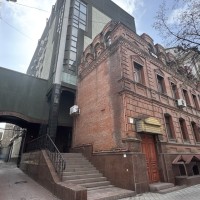 Воскресенська 17а Здається в оренду весь 7 поверх в адміністративній будівлі Днепр