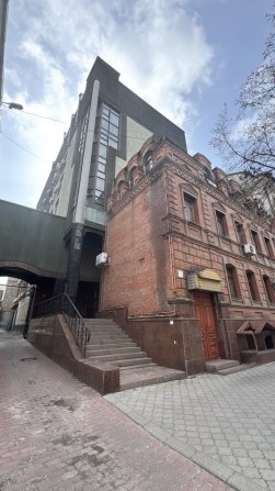 Воскресенська 17а Здається в оренду весь 7 поверх в адміністративній будівлі - фото 1