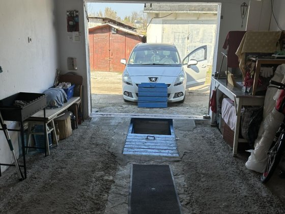 Гараж продається по вул. Максимовича в м. Львів Львов