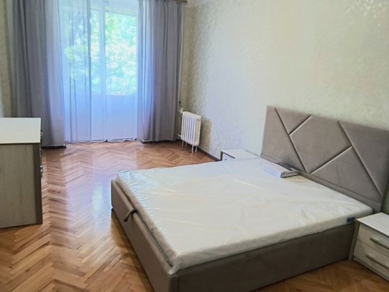 СВІЖИЙ РЕМОНТ / ПЕРША ЗДАЧА / СТАЛІНКА З БОМБОСХОВИЩЕМ Київ