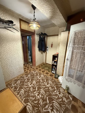 Продам 3-комн квартину на Тире, 3 этаж, не угловая - фото 1