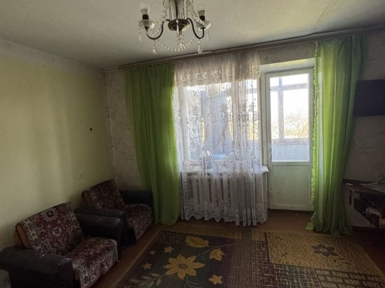 Продається двокімнатна Чешка Бердичів