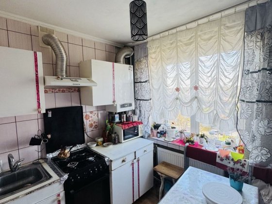Продається трикімнатна Бердичев