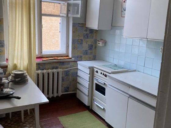 Двухкомнатная квартира в г Белгород  54,2м2 в центре 2этаж двухэтажки. Белгород-Днестровский