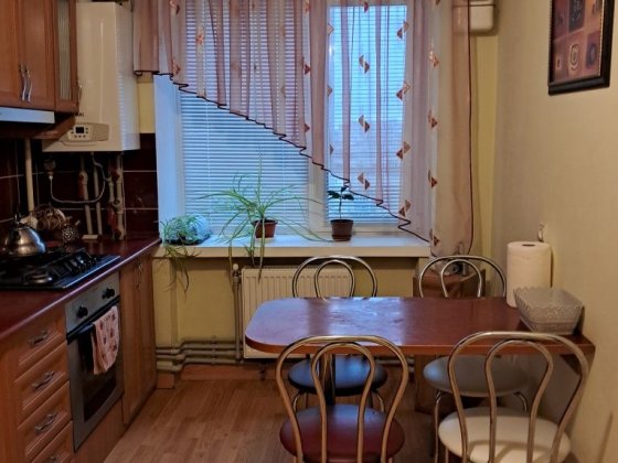 продам 3 -кімнатну квартиру м.Бердичів Бердичів