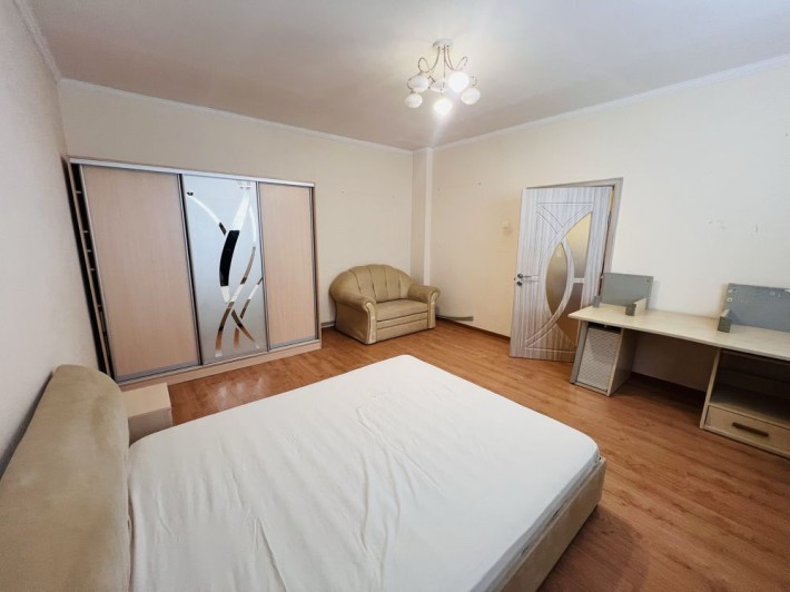 Продаж 2-кімнатної квартири в м. Берегове, вул. Богдана Хмельницького( єВідновлення) - фото 1