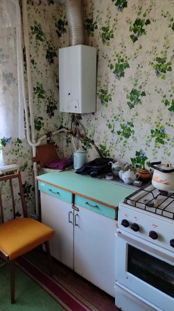 Продам 3-кімнатну квартиру на Черемушках - фото 1