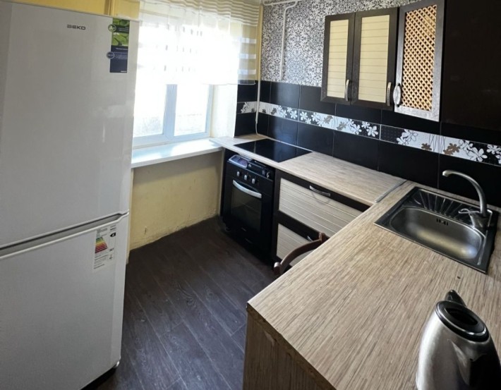Продам хорошую 2к квартиру в центре - фото 1