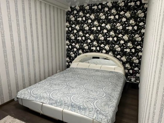 Продаж трикімнатної квартири Кам'янське