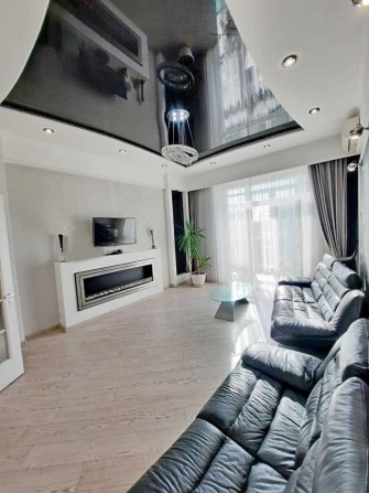 Продам 3 кім.кв Правий берег Площа 82 м.кв Парк Меблі Торг - фото 1
