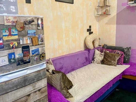 Продам 2 комн.квартиру,надстройка Правый берег Центр г.Каменское. Каменское