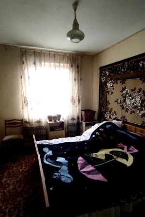 Продам 3 комнатную квартиру с Холлом,л/б, пр. Победы 13. - фото 1
