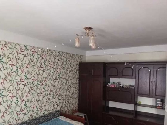 Продам 1-комн., средний этаж Каменское