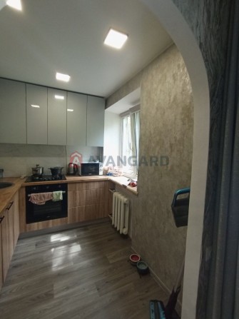 Продам 2-кімнатну квартиру в центрі - фото 1