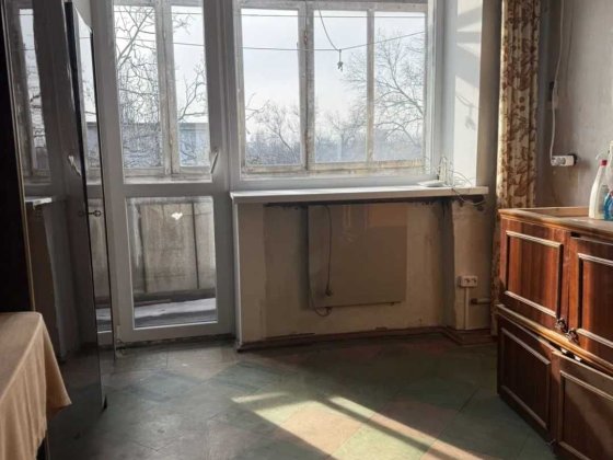 Продам 3 кім.кв. в Кам'янському Каменское