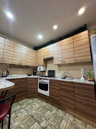Продаж квартири з ремонтом - 46.7 м2! - фото 1