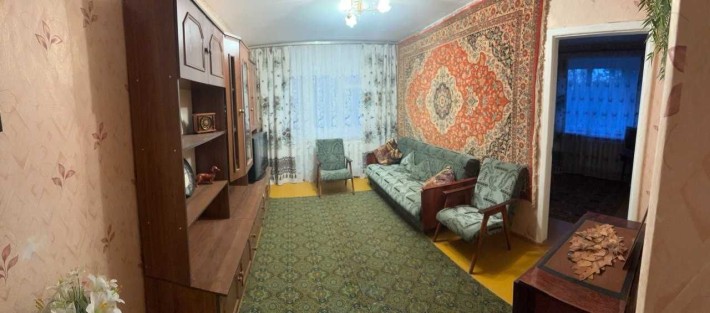 Продам 3-кімнатну квартиру в центрі міста - фото 1