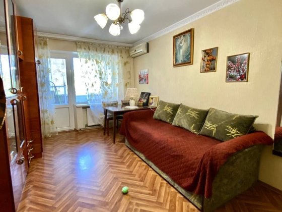 Продам 2-х крмн.квартиру на пр-кте Мира Измаил