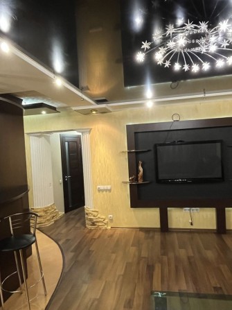 Продам 3-х кімнатну каартиру - фото 1