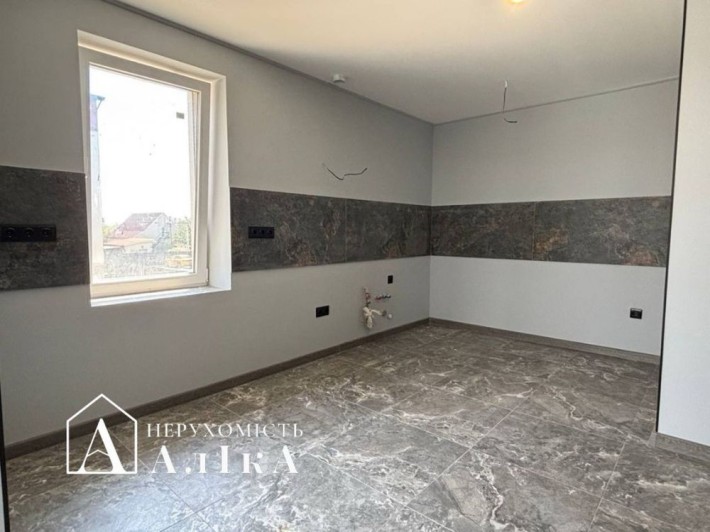 Продам сучасну 2-кімнатну квартиру - фото 1