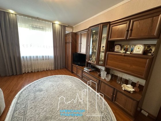 Продам затишну трикімнатну квартиру біля 3-ї школи! Каменец-Подольский