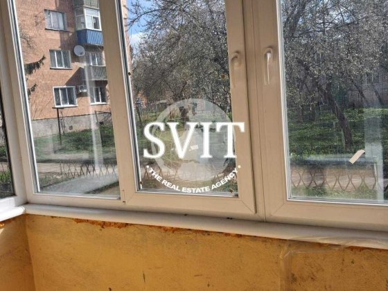 Продам двокімнатну квартиру район Черьомушки Кам'янець-Подільський
