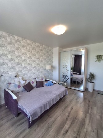 Продам 1к квартиру с ремонтом . - фото 1
