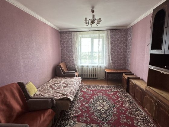Продам 3-кімнатну квартиру Каменец-Подольский