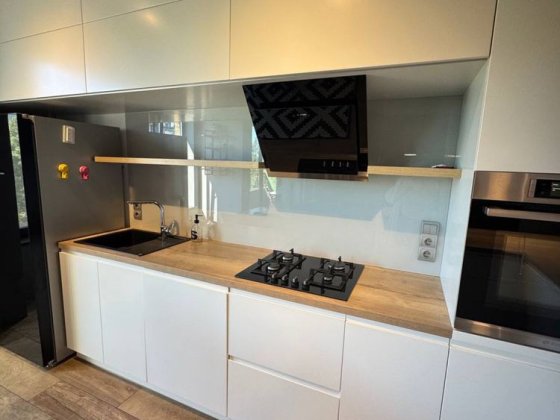 Продаж 3 к З РЕМОНТОМ, ТЕРАСОЮ з видом на ліс