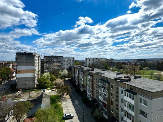 ПРОДАЖ 3-х кімнатної квартири в чудовому районі Коломыя