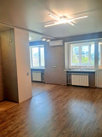 Продам 1 комнатную квартиру с ремонтом  Парковая - фото 1