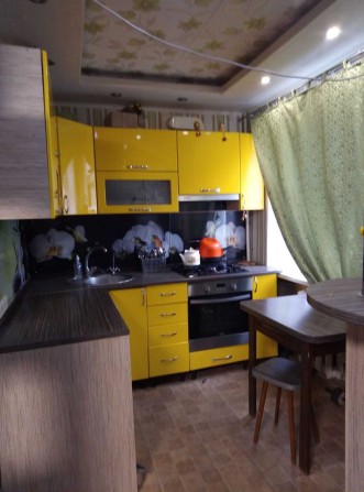 Продаж 2-кімн. квартири, ремонт, меблі, центр - фото 1