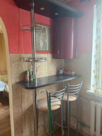 Продам 3-кімнатну квартиру - фото 1