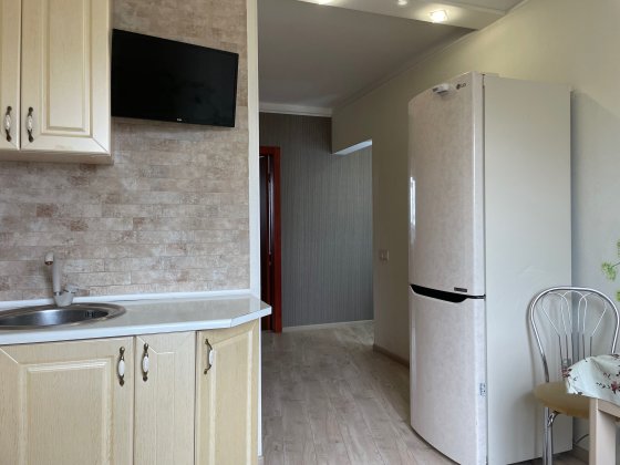 Продам 2-к квартира, 4 м-н (ВЛАСНИК). З меблями та технікою Лозовая