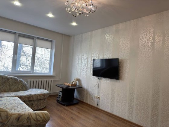 Продам 3 комнатную квартиру чешской планировки Лозовая