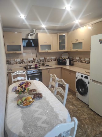 Продам дворівневу 4-х кімн. кВ. в центрі м.Миргород - фото 1