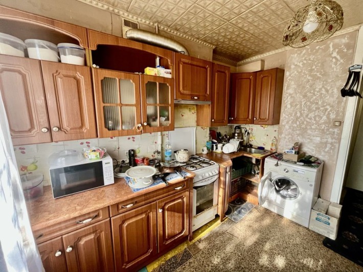Продам 3 кім.біля варусу - фото 1
