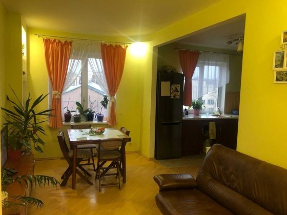 ВЛАСНИК! Продаж 2-ох кімнатної (68м.Кв ) квартири Обухов