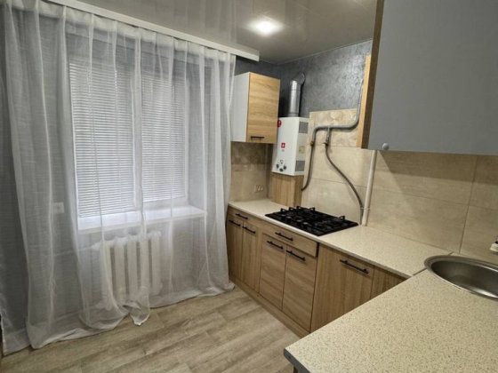 Продам 2-кімнатну квартиру район парку Самар