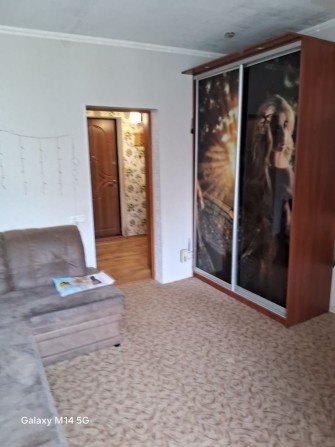 Продаю двухкомнатную квартиру в г Ромны - фото 1