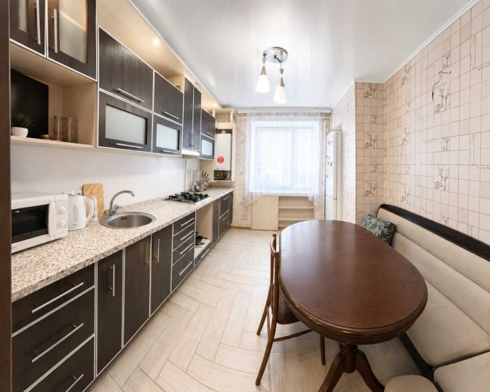 3-кімн. квартира в центрі Ромнів | 72 м² | готова до проживання - фото 1