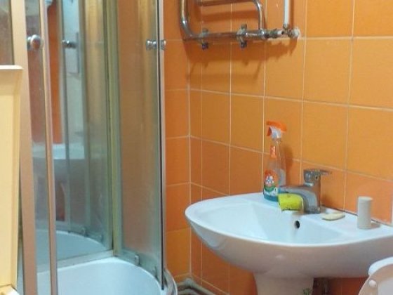 Продам 1 к Центр,КУБ заходи и живи. Павлоград