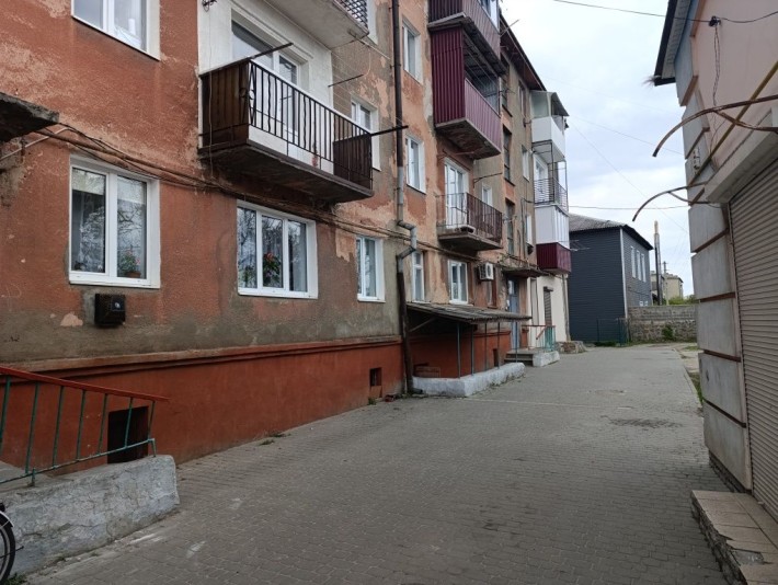 Двокімнатна квартира в Сарнах біля залізничного вокзалу - фото 1