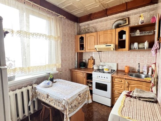 ПРОДАМ 3 кім.квартиру в зразковому будинку район БОГДАНА  30000$ Сміла