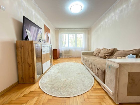 3-кімнатна квартира з ремонтом, меблями та технікою у Стрию Стрий